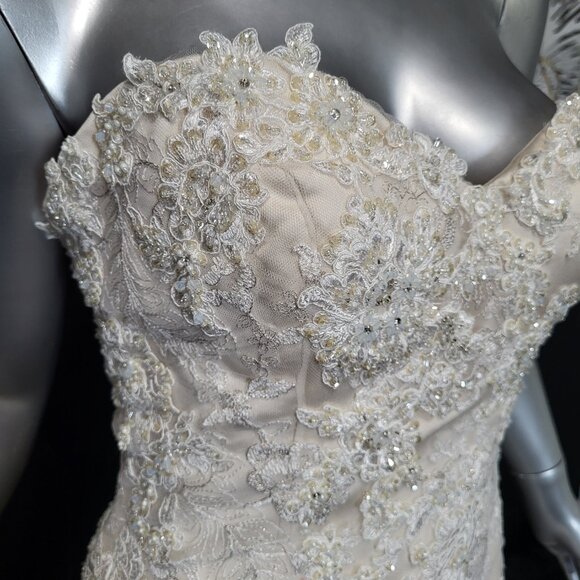 NWT~$1350~CASABLANCA~6/8~IVORY LACE EMBELLISHED STRAPLESS WEDDING DRESS GOWN - Picture 3 of 16